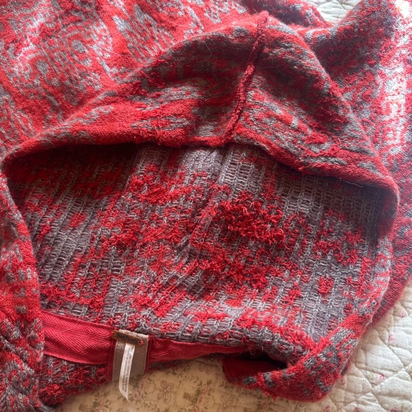 Free People cozy crop boho sweater with generous full-size hood. - Picture 4 of 12